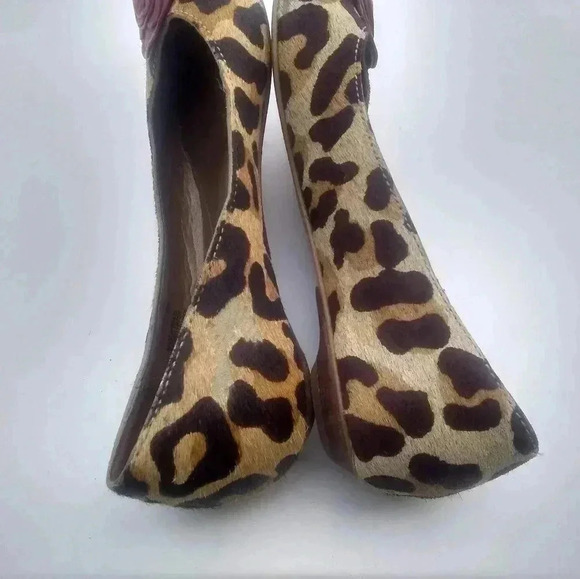 CARLOS SANTANA Leopard Print Flats - Picture 11 of 15